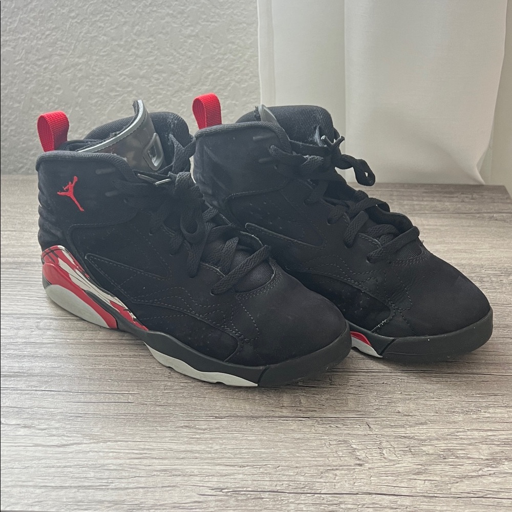 Jordan Kids Black and Red Sneakers